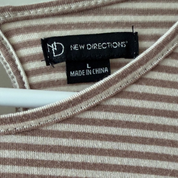 New Directions Brown Striped Blouse with Lace Trim - Picture 3 of 5